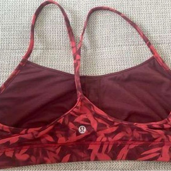 Lululemon Flow Y Bra Nulu Light Medium Support  Spray leaf fireside red size 8 - Picture 2 of 2